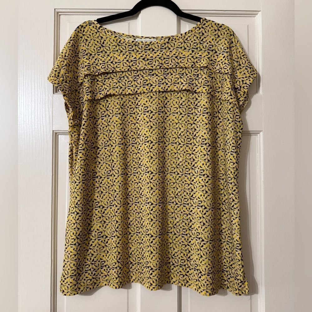 Women’s Dana Buchman Top L